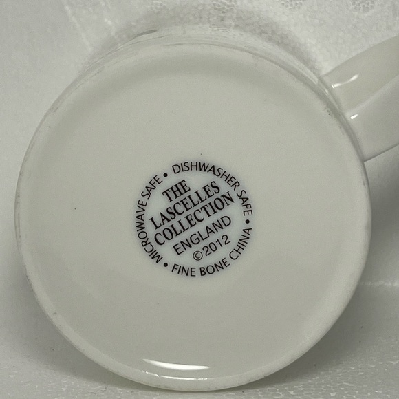 Penguin Coffee Mug - Picture 5 of 6